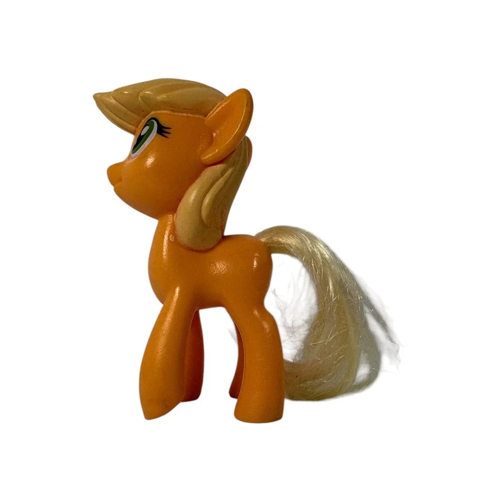 Hasbro My Little Pony Kids 3in Orange Excellent Applejack Figure Brushable Tail